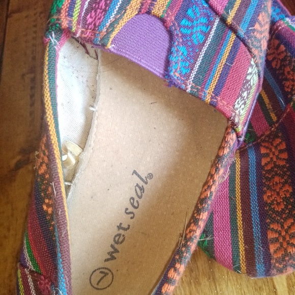 Bohemian canvas rainbow slip on shoes - Picture 3 of 3